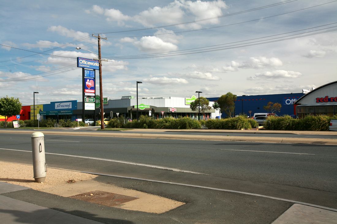 Old Dookie Road, Shepparton